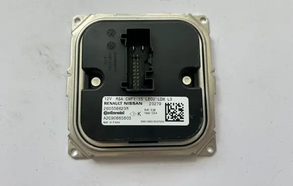 Renault Trafic III (X82) Headlight ballast module Xenon 260556623R 29001960