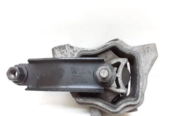 Volvo XC60 Engine mount bracket 8G9N6L063
