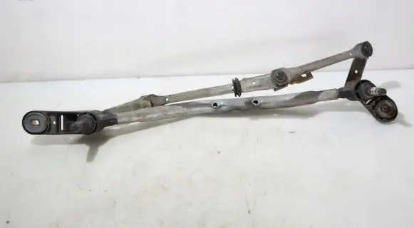 Front wiper linkage
