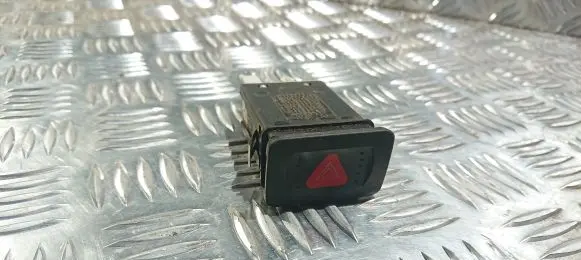 Volkswagen Golf IV Hazard light switch 1J0953235