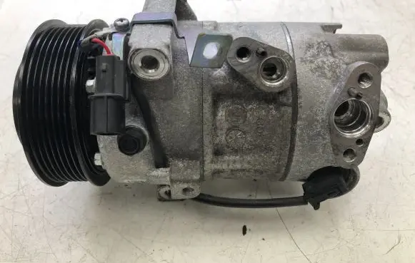 Hyundai i20 (BC3 BI3) Air conditioning (A/C) compressor (pump) 97701Q0400 6HV12E