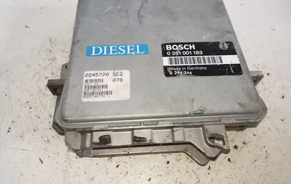 BMW 5 E34 Engine control unit/module 0281001183 2244734 2245720