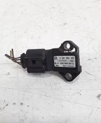 Volkswagen PASSAT B6 Air pressure sensor 0281002401