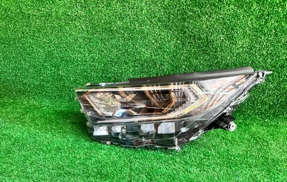 Toyota RAV 4 (XA50) Headlight/headlamp