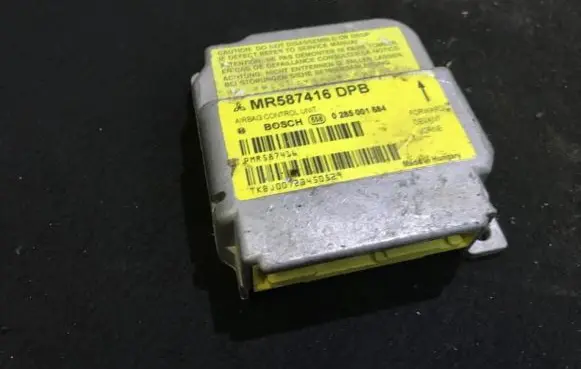 Mitsubishi Colt Airbag control unit/module mr587416 dpb