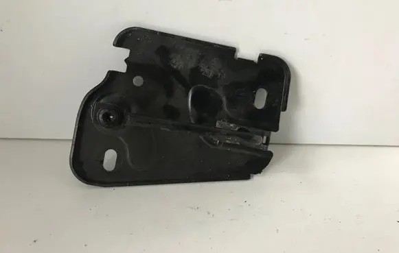 Audi A3 S3 8V Front door lock loop/hook striker 8V0823185B