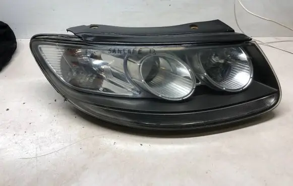 Hyundai Santa Fe Headlight/headlamp 921022BXXX