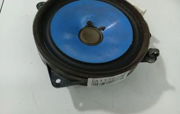KIA Sportage Front door speaker 