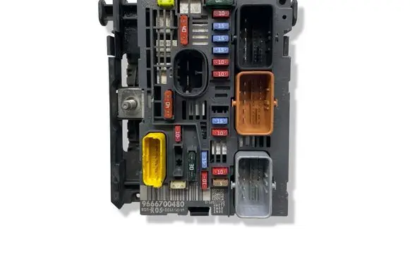 Peugeot 308 BSM Control unit 9666700480