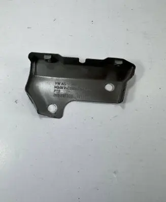 Volkswagen Caddy Fender mounting bracket 2K5810333