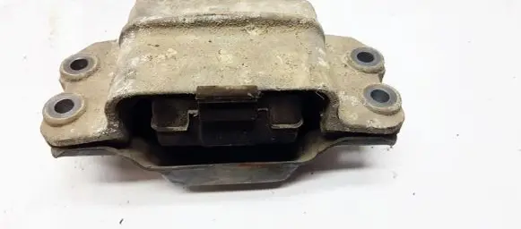 Skoda Octavia Mk2 (1Z) Engine mount bracket 1K0199555