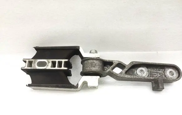 Volvo XC60 Gearbox mount 31359890