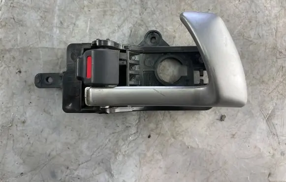 Hyundai Santa Fe Rear door interior handle 82623cm000