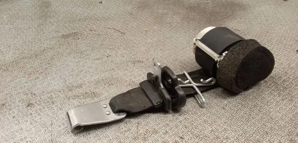 Ford Galaxy Third row seat belt 