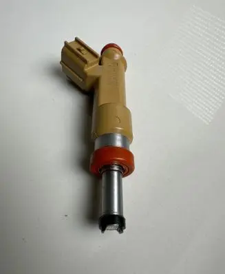 Toyota Prius+ (ZVW40) Fuel injector 2325037010 869012210