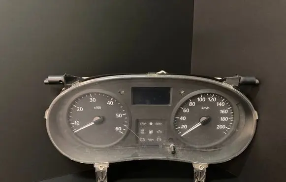 Renault Trafic II (X83) Speedometer (instrument cluster) 8200390132