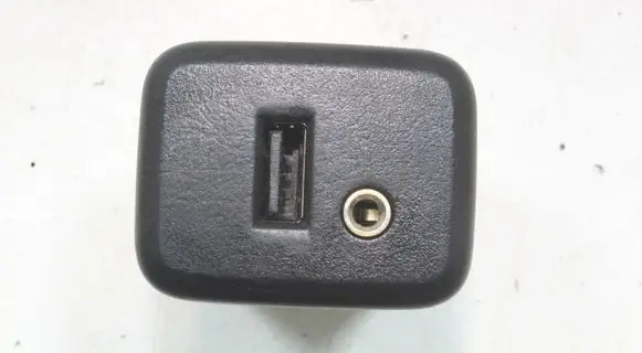 Opel Mokka AUX in-socket connector 13591084