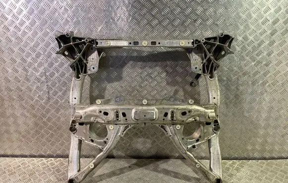 BMW 5 G30 G31 Front subframe 6861106