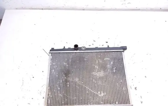 Peugeot 206 Coolant radiator