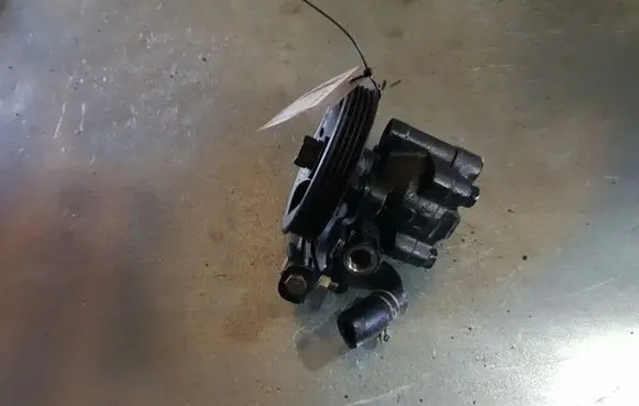 Renault Espace II Power steering pump