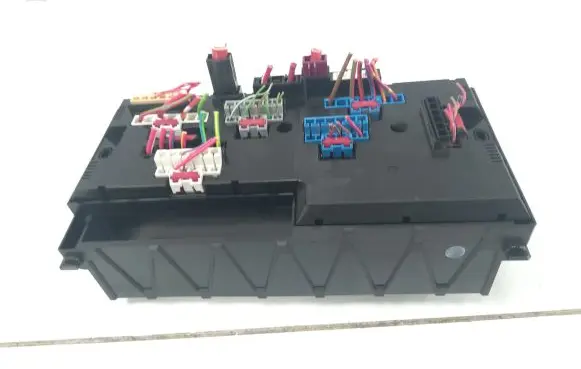 BMW 5 F10 F11 Fuse box set 016704871