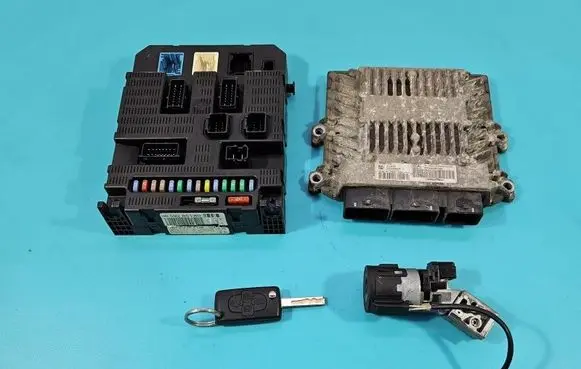 Peugeot 807 Engine control unit/module ECU 9663607880 IMPRK1583388