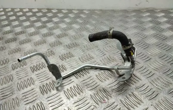 Toyota RAV 4 (XA50) Fuel line pipe