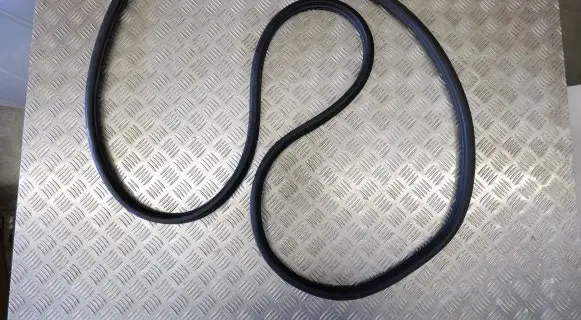 Porsche Cayenne (92A) Front door rubber seal 7P0867365B