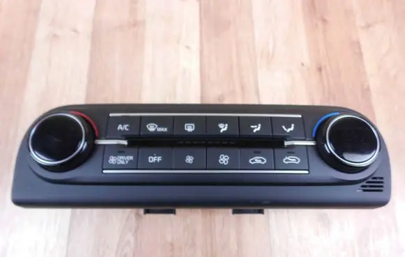 KIA Xceed Climate control unit 97250CR000