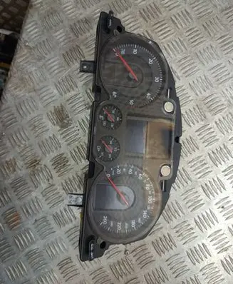 Speedometer (instrument cluster)