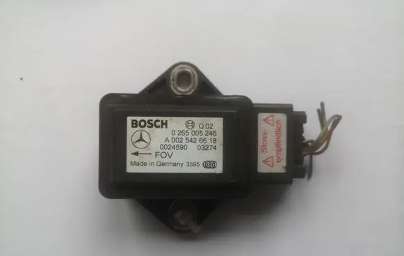 Mercedes-Benz E W211 ESP acceleration yaw rate sensor A0025426618 0265005246