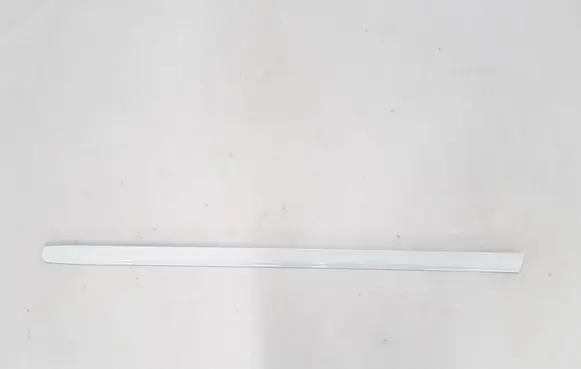 Volvo C70 Front door trim (molding) 39812265