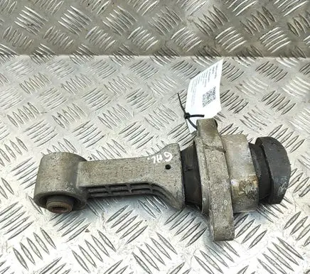 Hyundai i40 Engine mount bracket 219503Z160