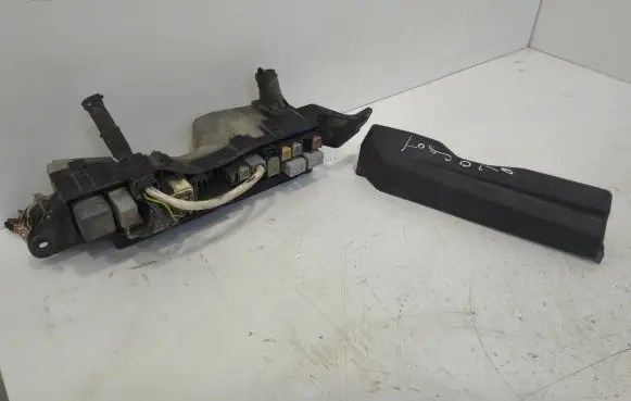 Toyota Avensis T250 Fuse module 8179PA1