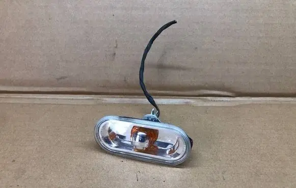 Seat Leon (1P) Front fender indicator light 6L0949117A
