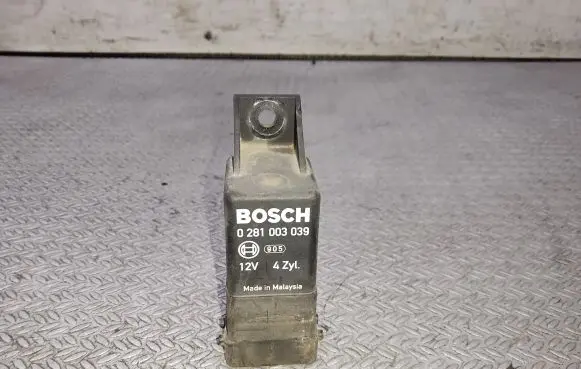 Peugeot Boxer Glow plug pre-heat relay 0281003039