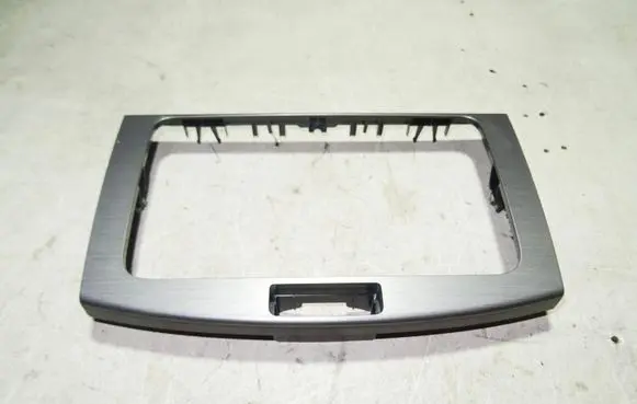 Volkswagen PASSAT B7 Radio/GPS head unit trim 3AA858069H