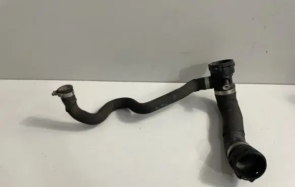 BMW X5 E70 Engine coolant pipe/hose 8578987