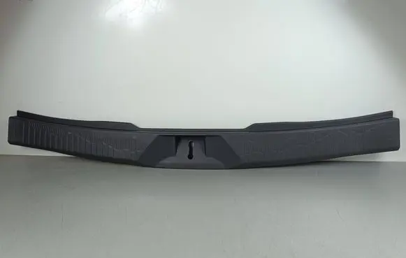 Subaru Forester SK Trunk/boot sill cover protection 94026SL000