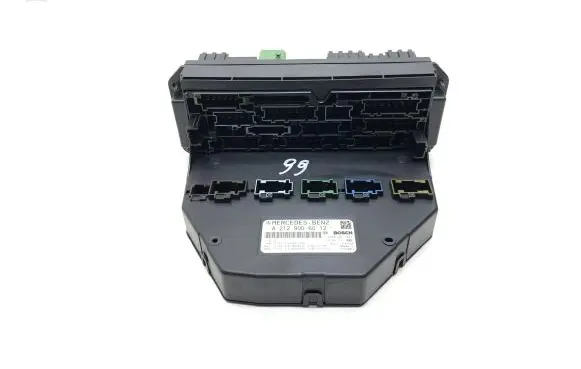 Mercedes-Benz E A207 Fuse module A2129006012 A2129015304