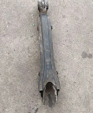 Mercedes-Benz C W204 Rear control arm A2043521288