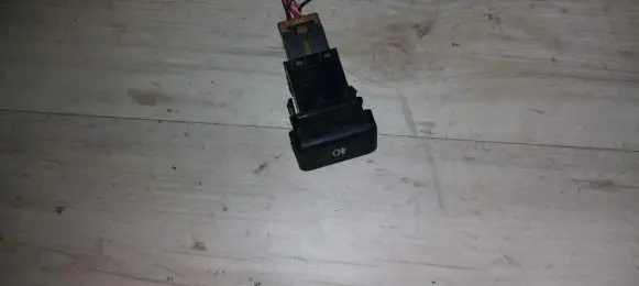 Fog light switch