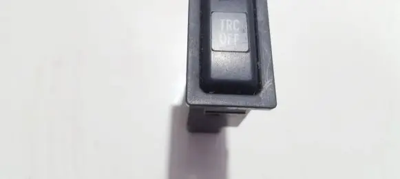 Traction control (ASR) switch