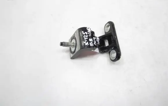 Volkswagen PASSAT B8 Tailgate/trunk/boot hinge 8V3827299B