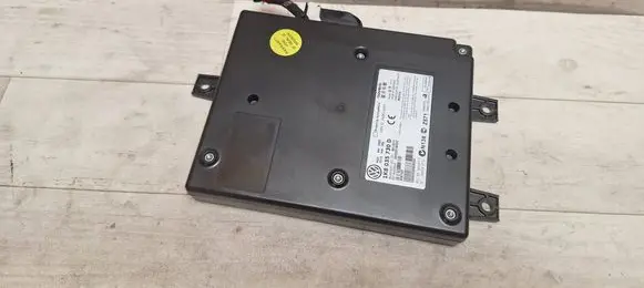 Volkswagen PASSAT B6 Bluetooth control unit module 1K8035730D 00233D1B03CF 00233D1903CE