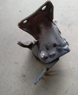 Mitsubishi ASX Engine mount bracket MN184344