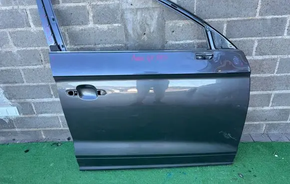 Audi Q5 SQ5 Front door