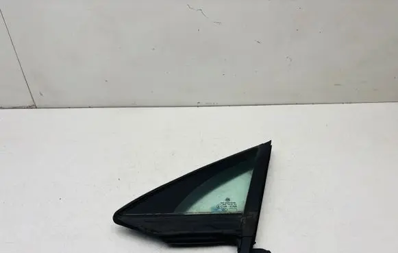 Volkswagen PASSAT B8 Front triangle window/glass 3G0845113F