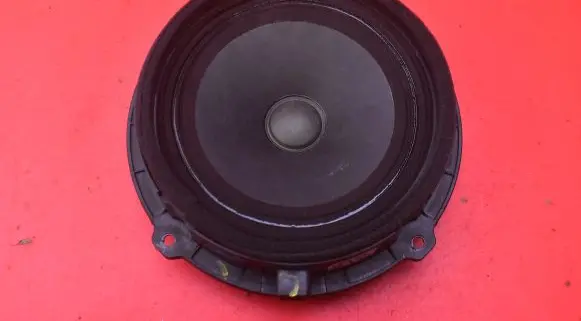 Hyundai i30 Subwoofer speaker 96330-A5000