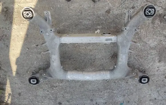 BMW 5 G30 G31 G38 Rear subframe 6866423 2918923 B17131RS0830